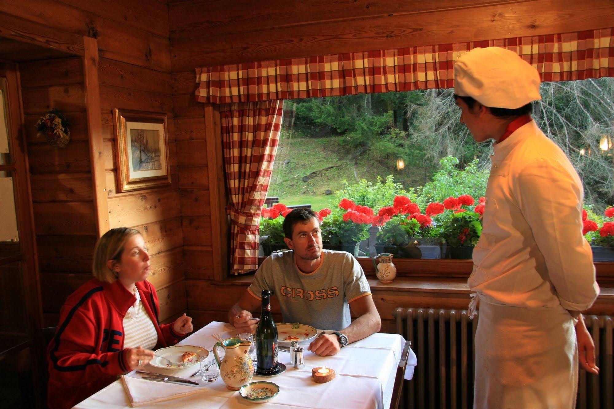 Albergo Villa Anna Maria Champoluc Kültér fotó