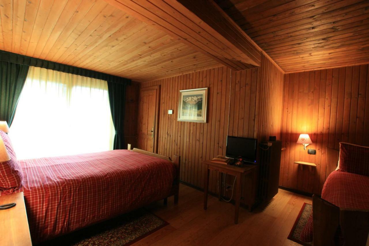 Albergo Villa Anna Maria Champoluc Kültér fotó