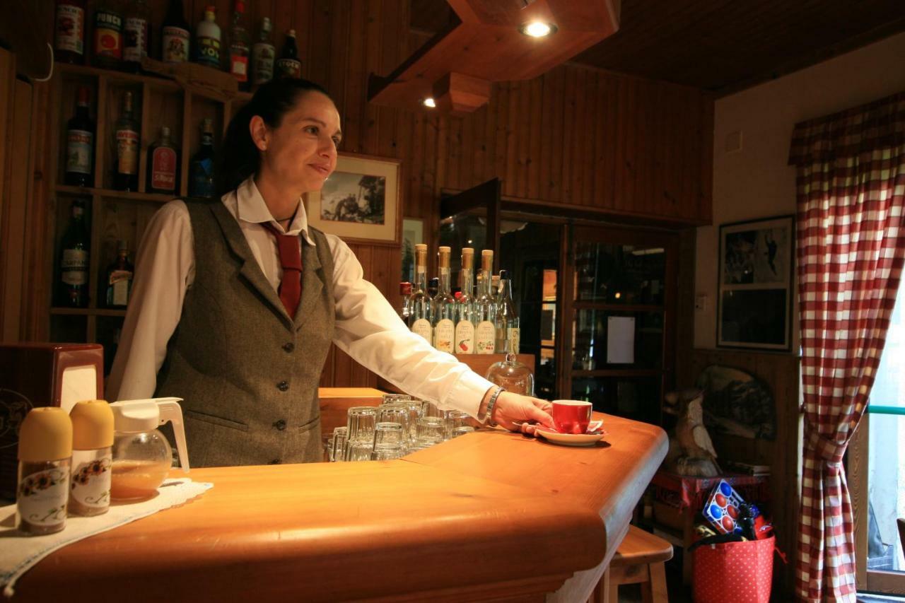 Albergo Villa Anna Maria Champoluc Kültér fotó
