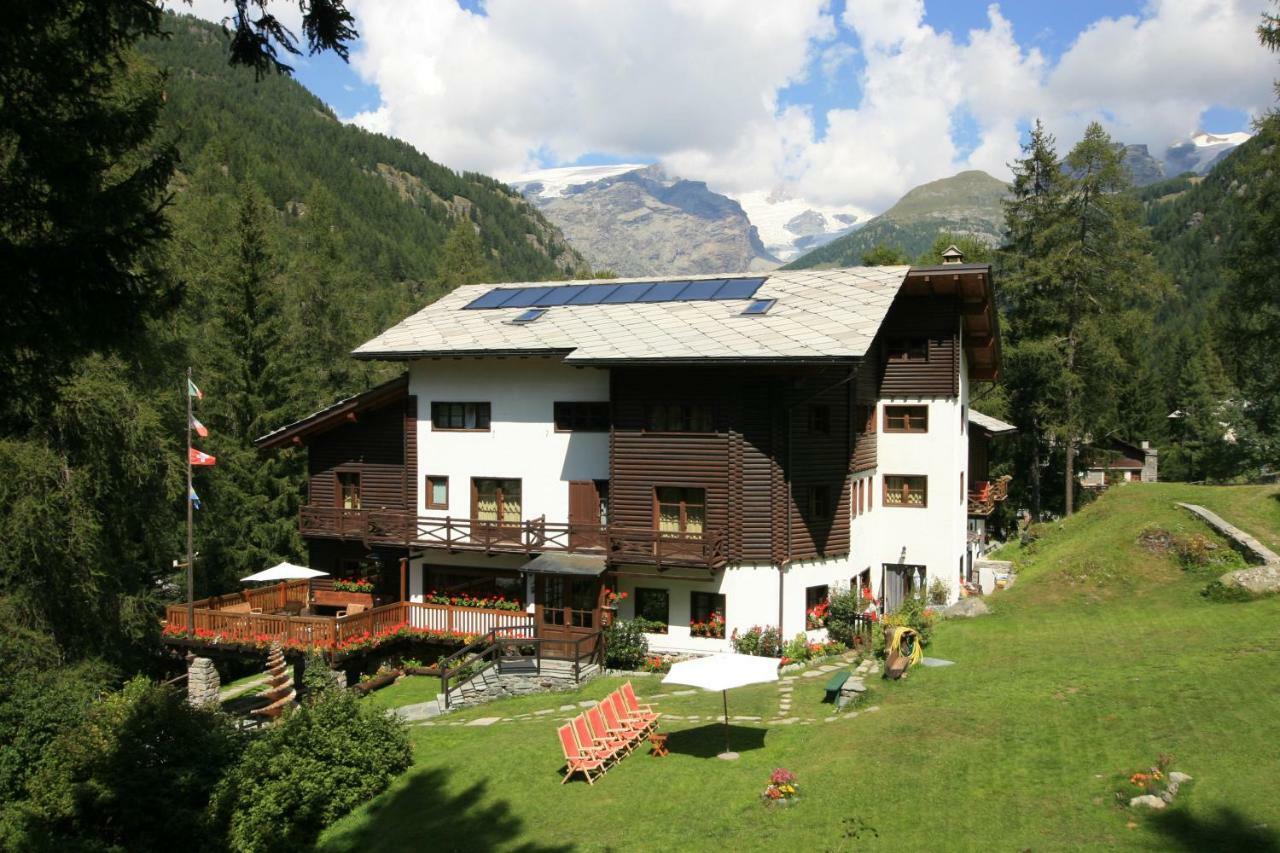 Albergo Villa Anna Maria Champoluc Kültér fotó