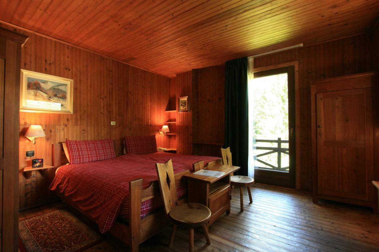 Albergo Villa Anna Maria Champoluc Kültér fotó