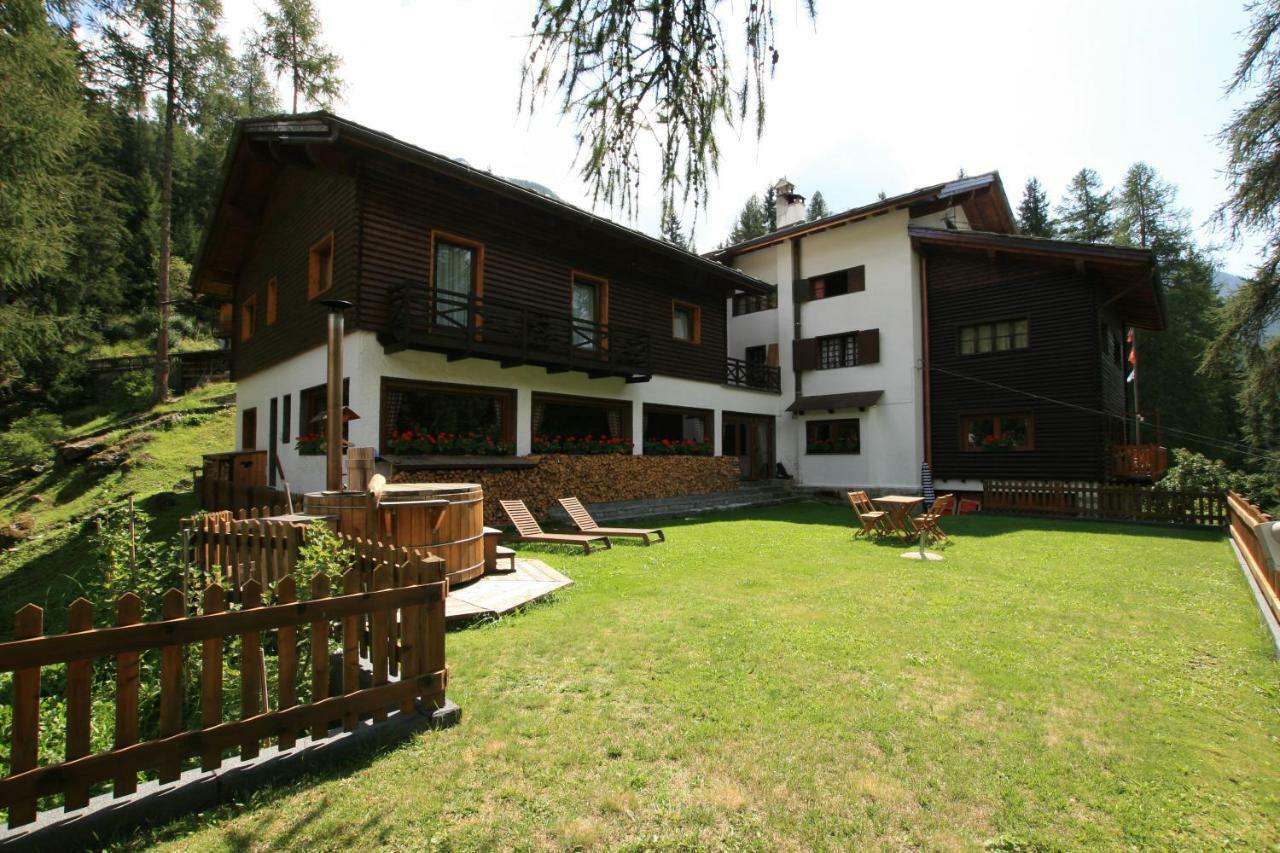 Albergo Villa Anna Maria Champoluc Kültér fotó