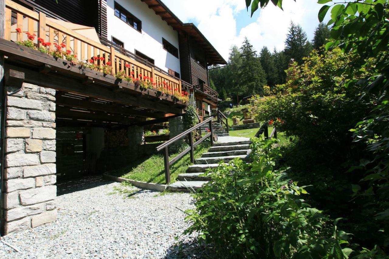 Albergo Villa Anna Maria Champoluc Kültér fotó