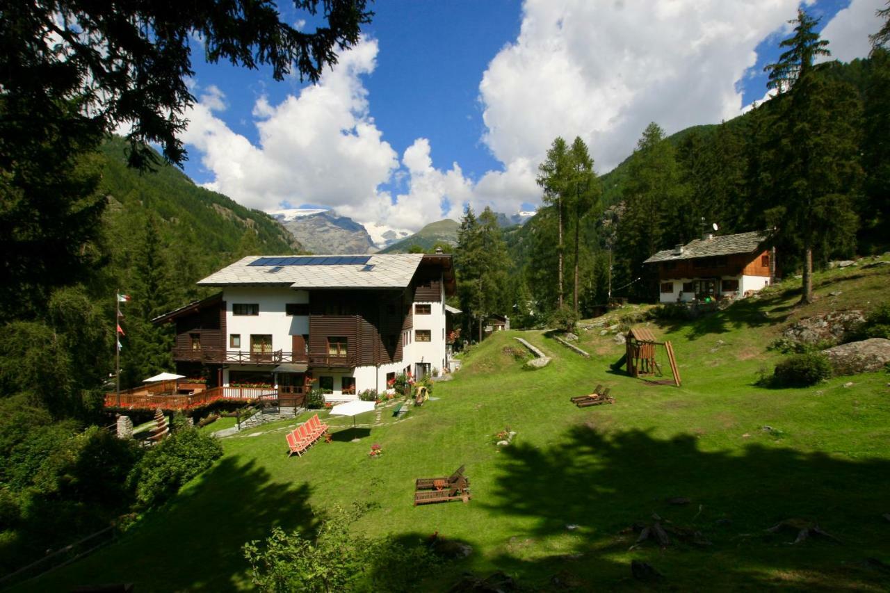 Albergo Villa Anna Maria Champoluc Kültér fotó